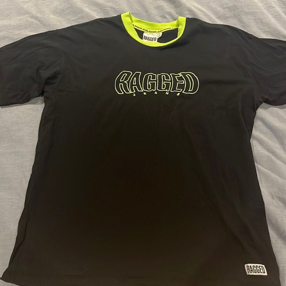 Ragged jeans t shirt